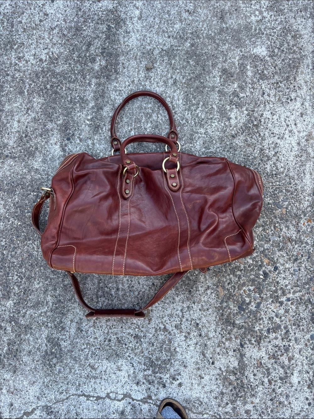 Classic Leather Travel Duffel Bag in Chestnut- weekender